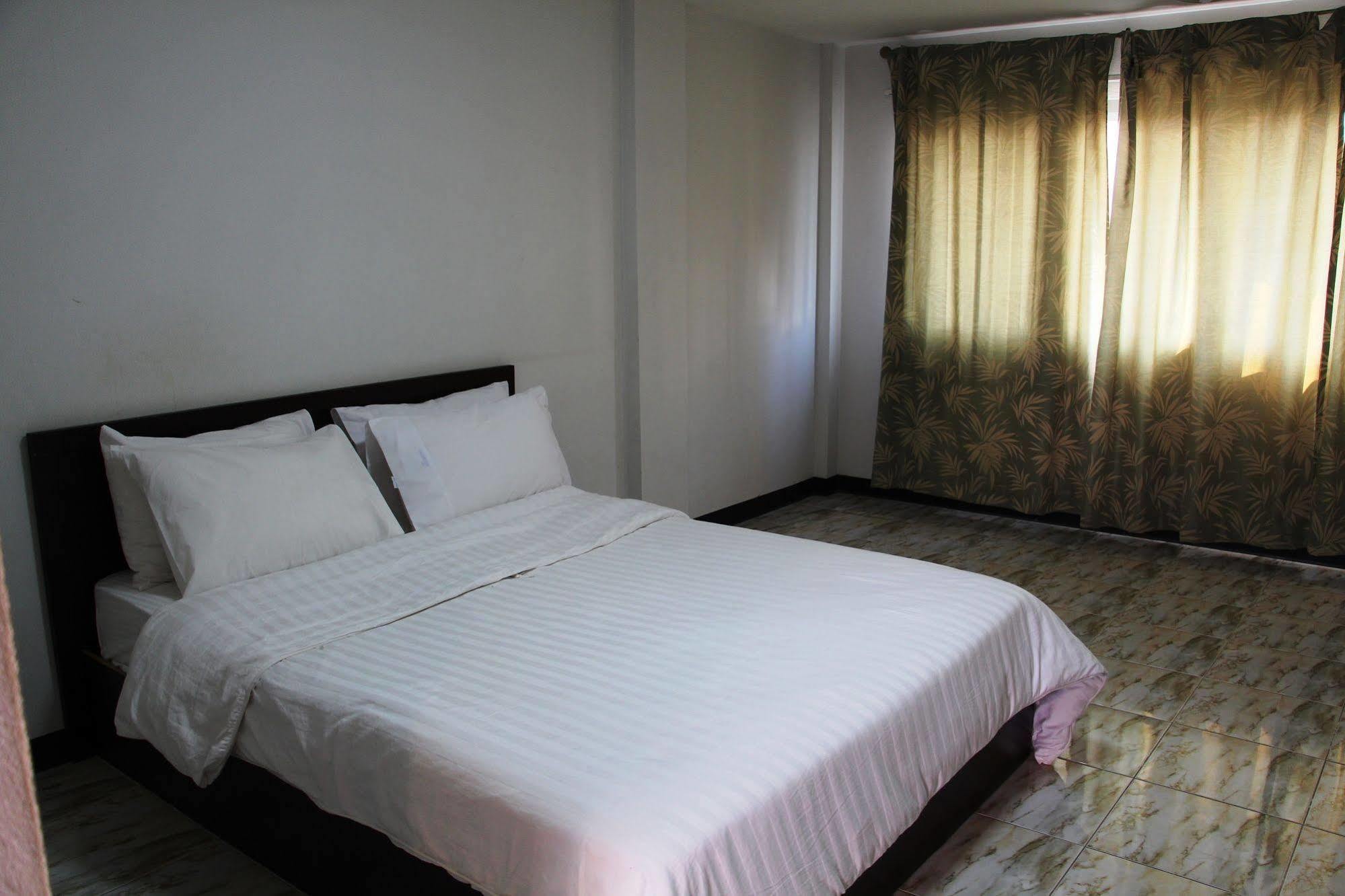 Tamarind Residences Khonkaen บ้านแทมมารีน Khon Kaen Exterior foto